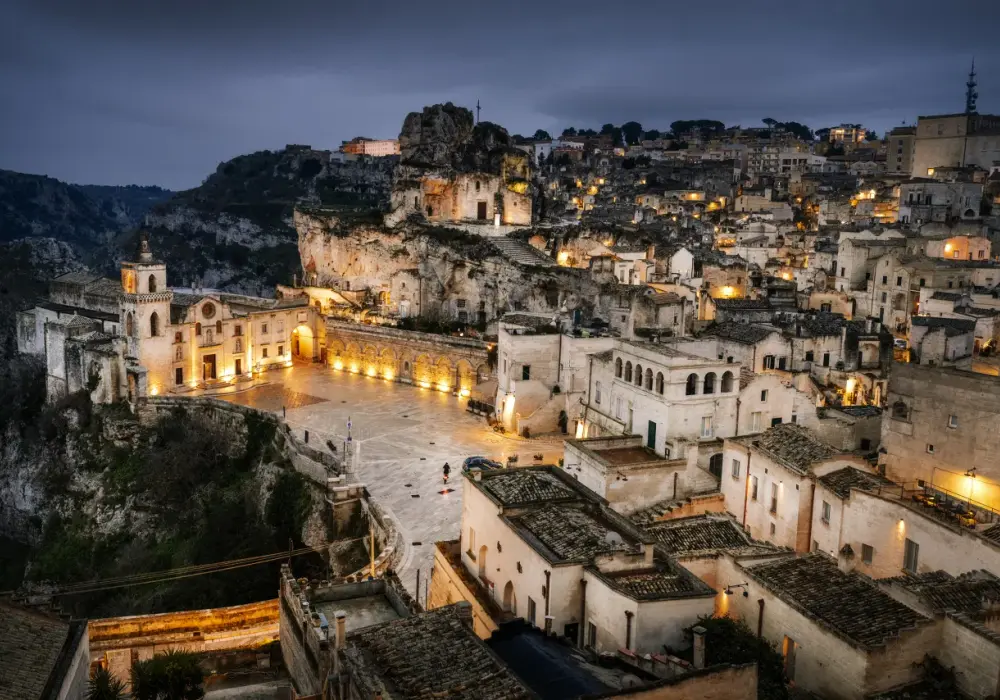  Matera - Wyprawa do niesamowitych miast jaskiń w południowych Włoszech