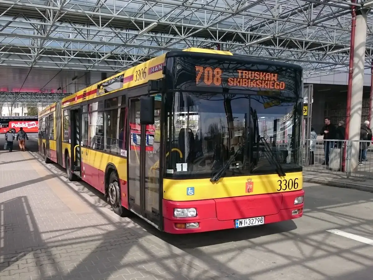 Zdjęcie Rozkład jazdy 708 w Bytomiu – godziny odjazdów i przystanki, które musisz znać