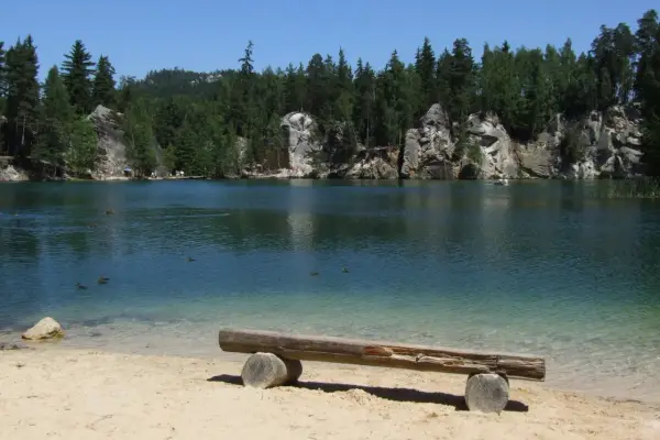 Skalne miasto gdzie nocleg? Najlepsze opcje zakwaterowania i atrakcje